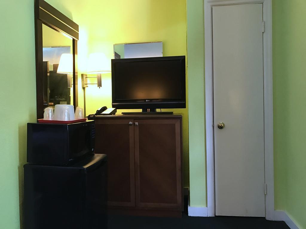 Economy Inn Danville Esterno foto