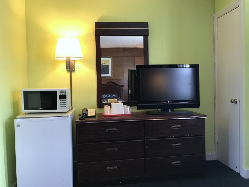 Economy Inn Danville Esterno foto
