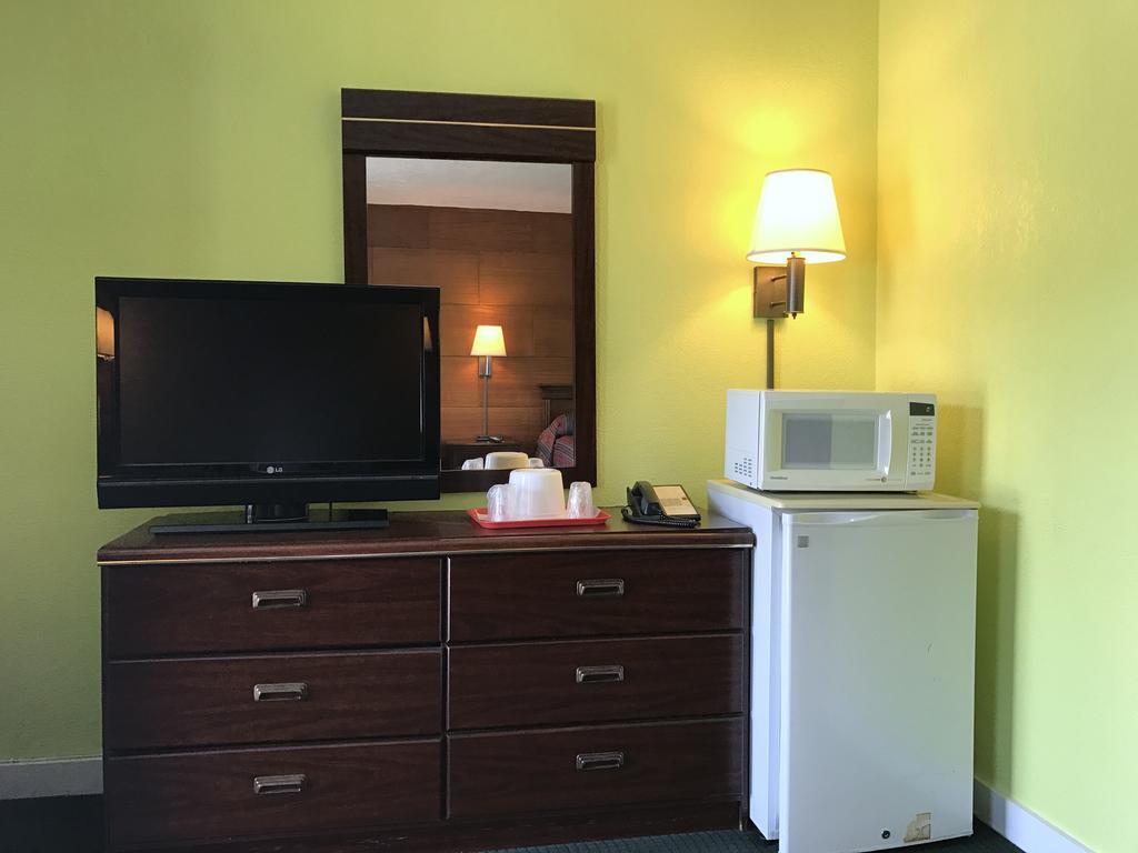Economy Inn Danville Esterno foto